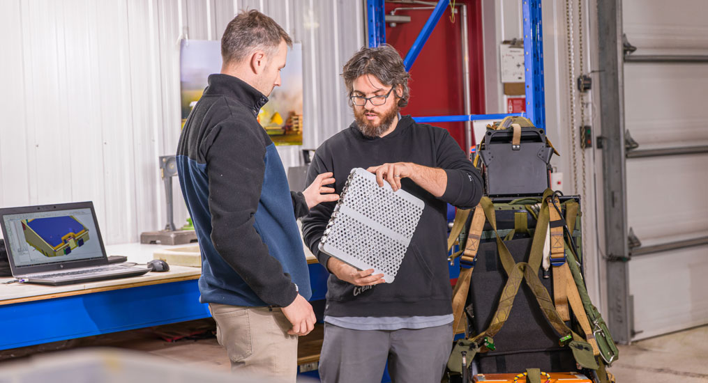 Creaform Engineering brainstorming over a crushable pad sample