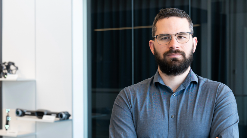 Tristan, chef de l’automatisation chez Creaform Ingénierie, expert en solutions robotisées et automatisées